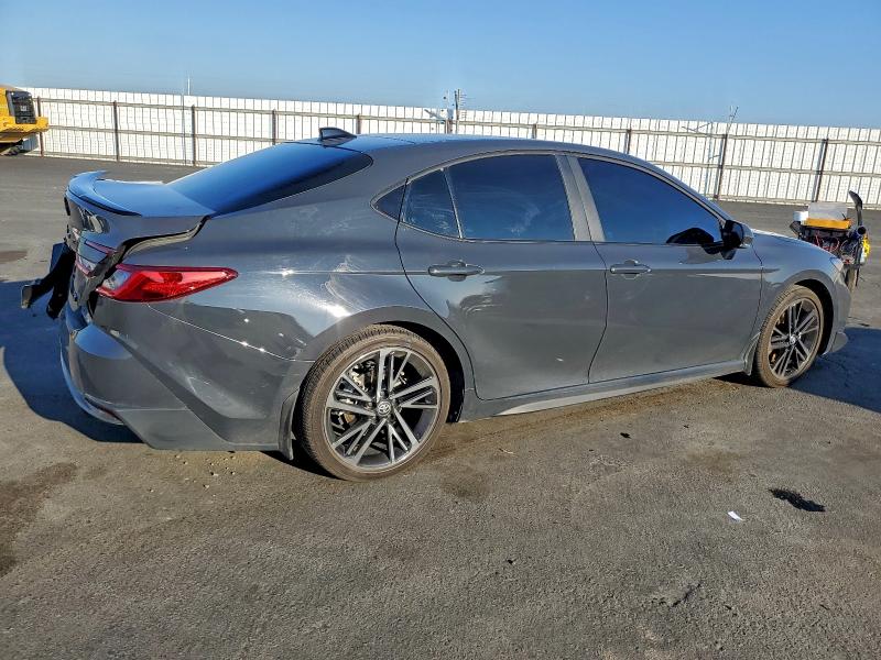 Фото 3 - TOYOTA CAMRY