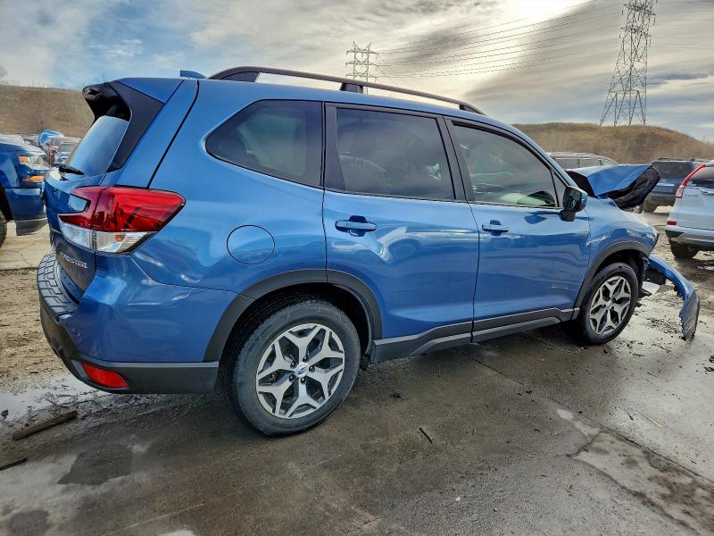 Фото 3 - SUBARU FORESTER