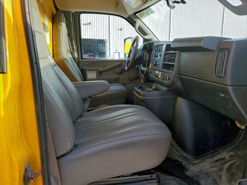 GMC SAVANA 2018 VIN 7GZ37TCG8JN000368