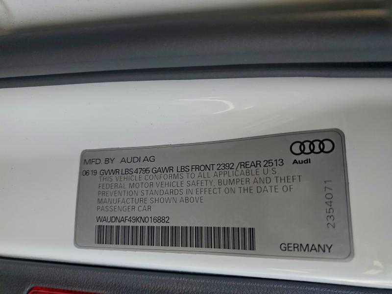 Фото 12 - AUDI A4