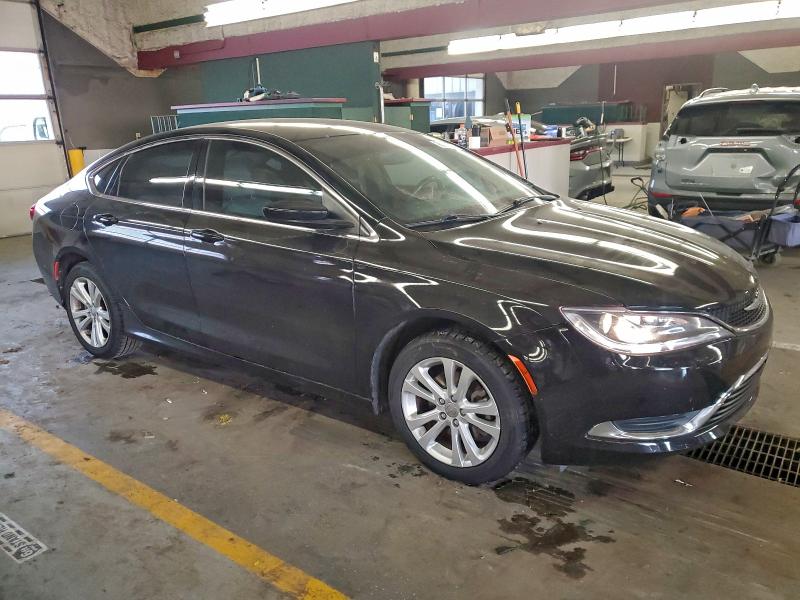 Фото 4 - CHRYSLER 200