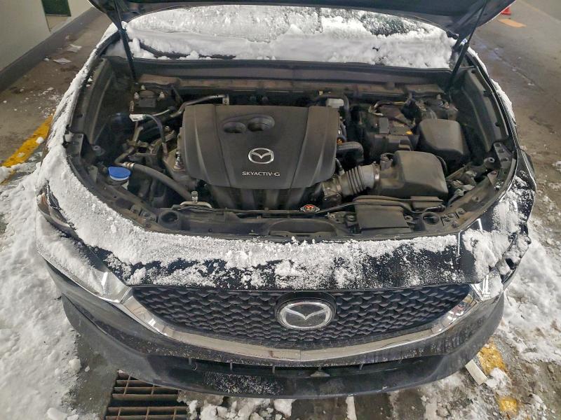 Фото 12 - MAZDA CX30