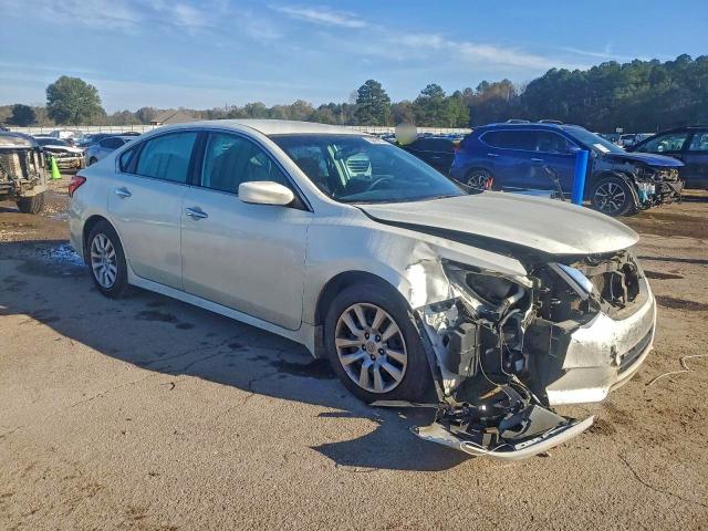 Фото 4 - NISSAN ALTIMA