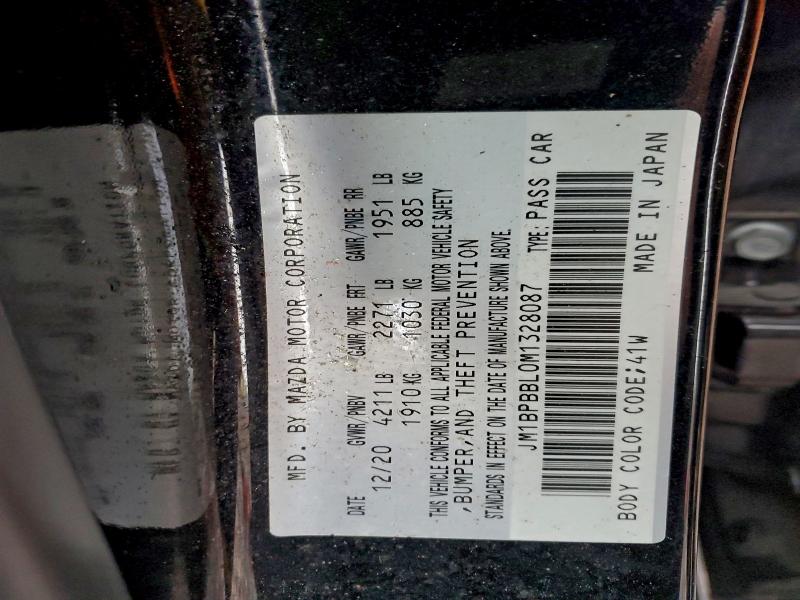 Фото 13 - MAZDA 3