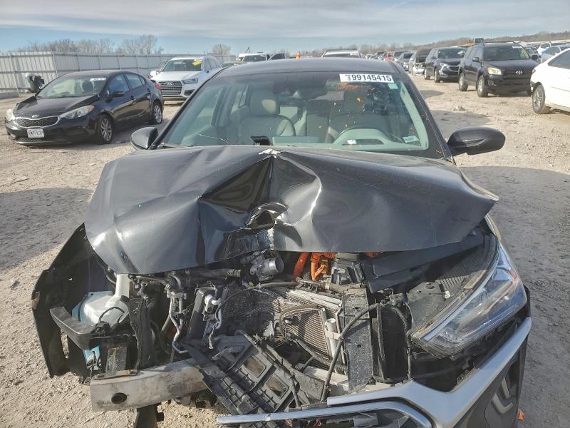 Фото 5 - HYUNDAI IONIQ