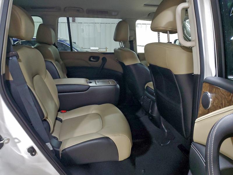 Фото 11 - INFINITI QX80