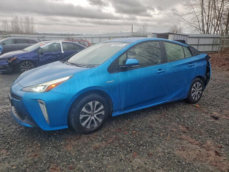 Фото 1 - TOYOTA PRIUS