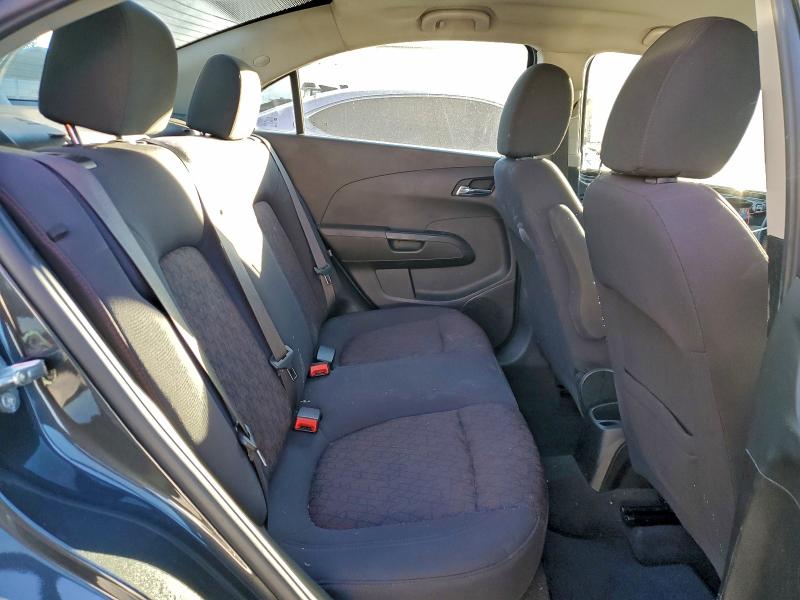 Фото 10 - CHEVROLET SONIC