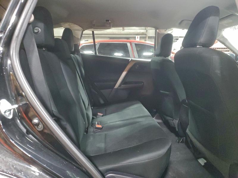 Фото 11 - TOYOTA RAV4