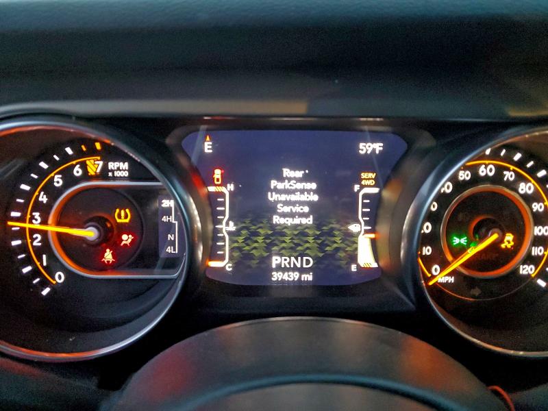 Фото 9 - JEEP GLADIATOR