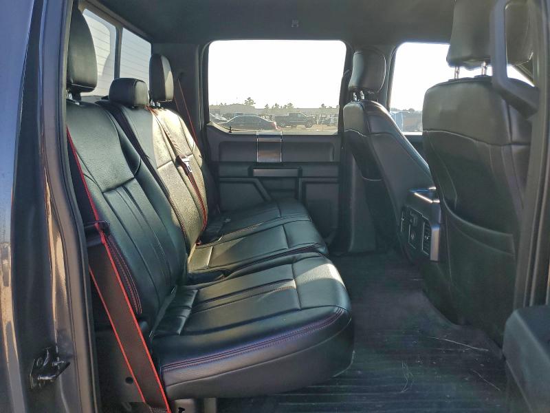 Фото 10 - FORD F-150