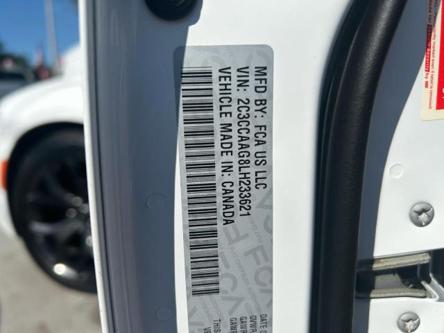 Фото 10 - CHRYSLER 300