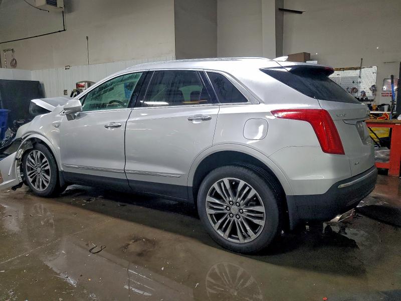 Фото 2 - CADILLAC XT5