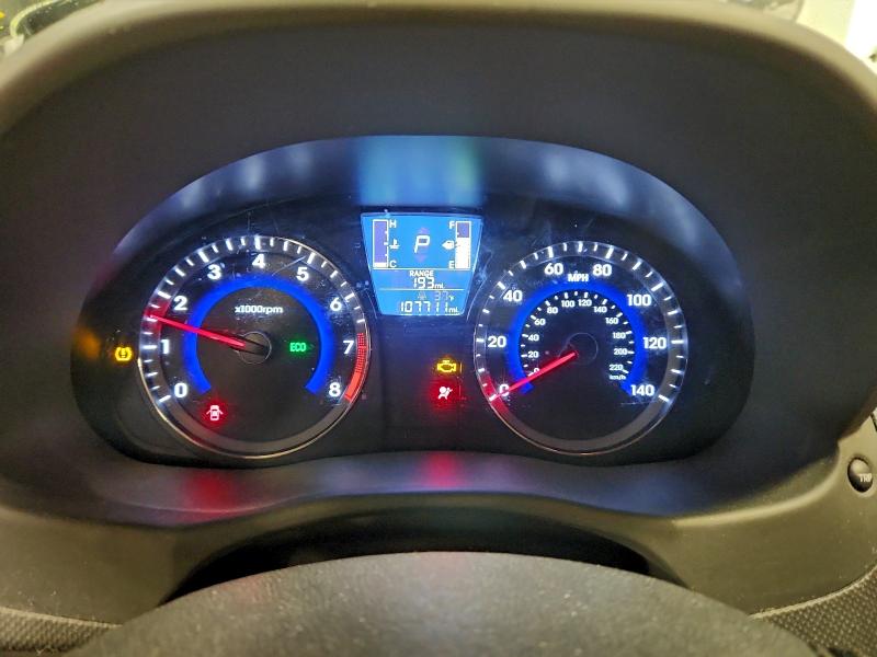 Фото 9 - HYUNDAI ACCENT