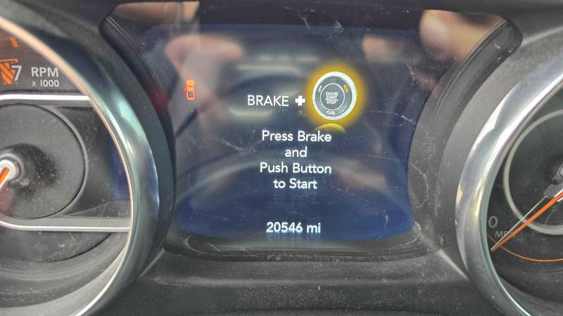 Фото 8 - JEEP GLADIATOR