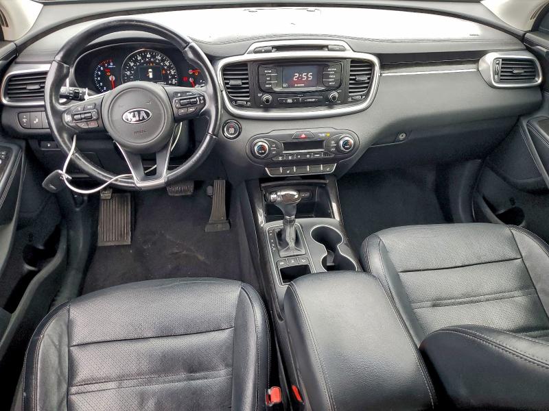 Фото 8 - KIA SORENTO