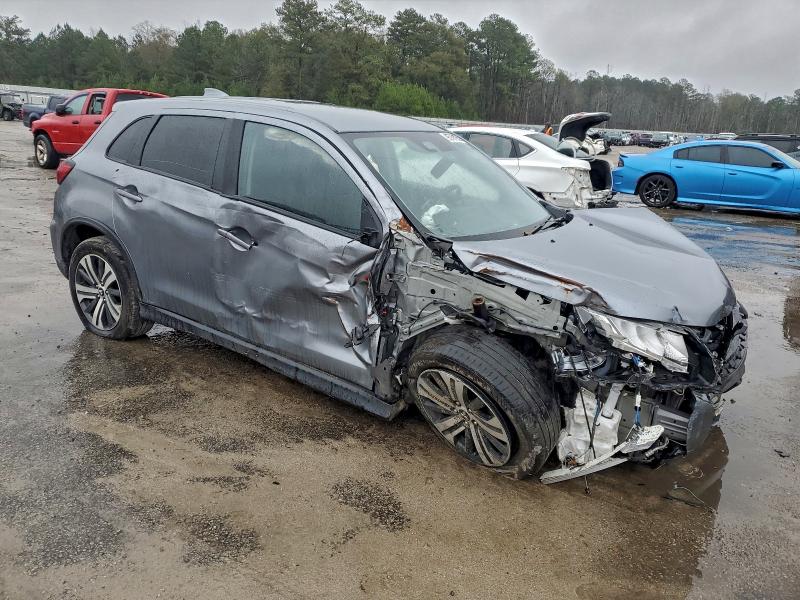 Фото 4 - MITSUBISHI OUTLANDER