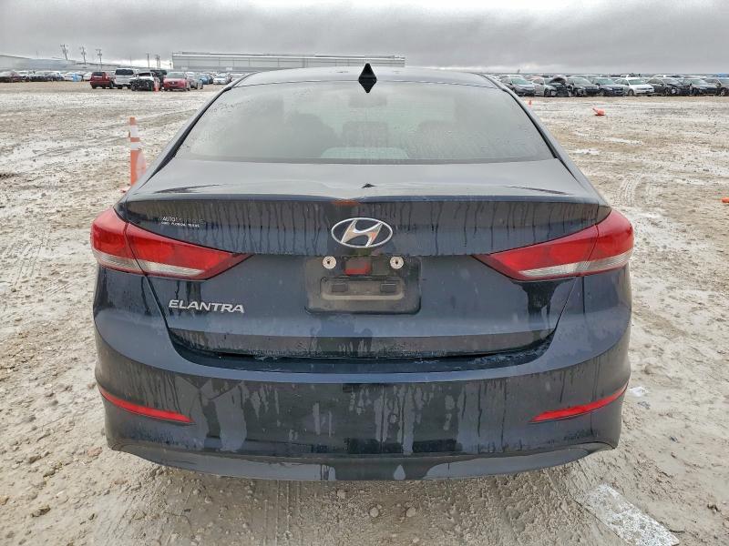 Фото 6 - HYUNDAI ELANTRA