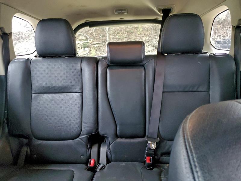 Фото 10 - MITSUBISHI OUTLANDER