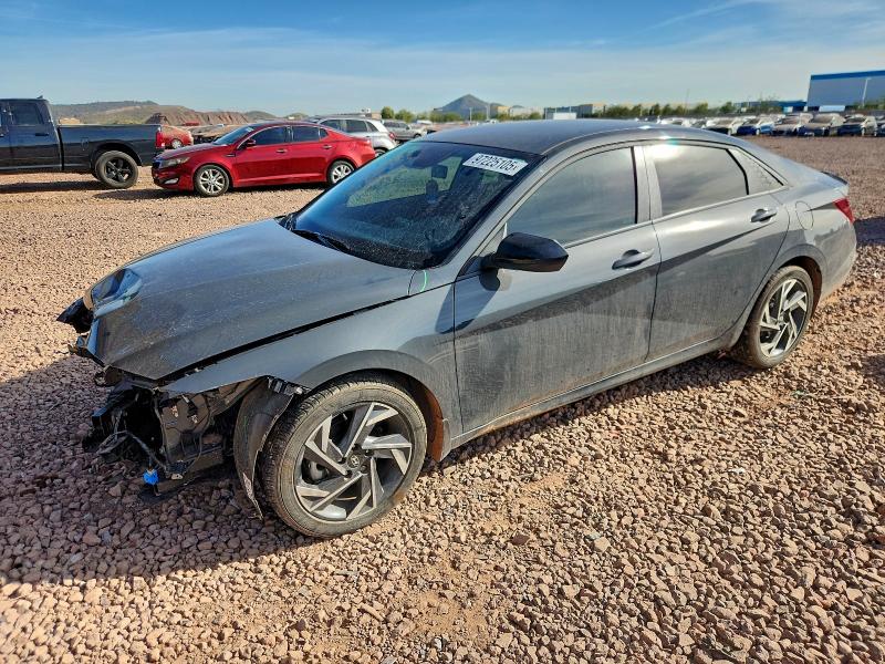 Фото 1 - HYUNDAI ELANTRA