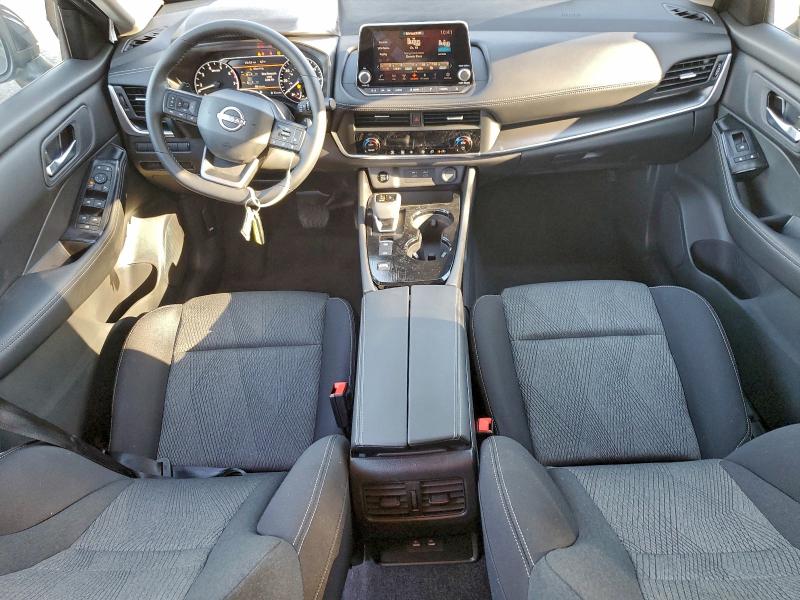 Фото 8 - NISSAN ROGUE