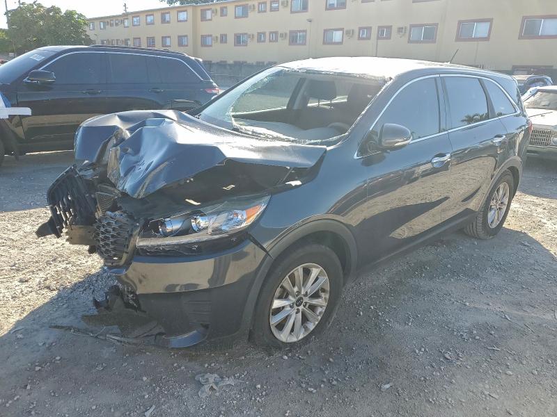 Фото 1 - KIA SORENTO