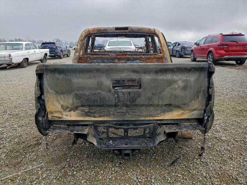 Фото 6 - TOYOTA TACOMA