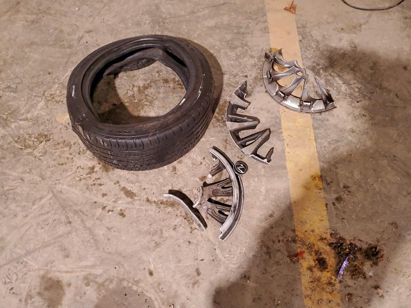 Фото 12 - LEXUS ES350