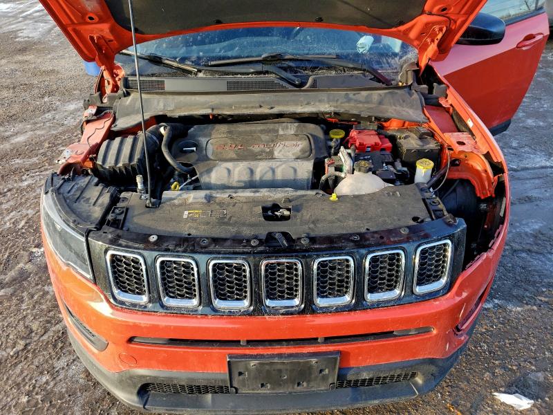 Фото 12 - JEEP COMPASS