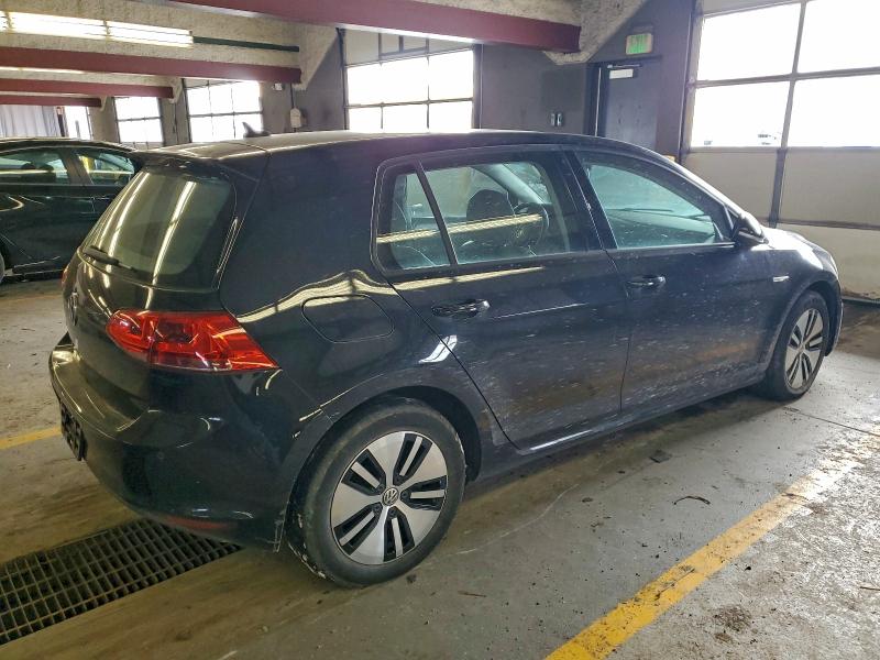 Фото 3 - VOLKSWAGEN GOLF