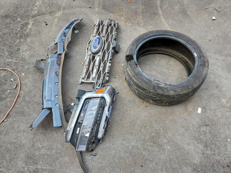 Фото 13 - FORD EXPEDITION