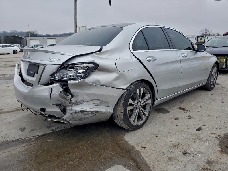 Фото 3 - MERCEDES-BENZ C-CLASS