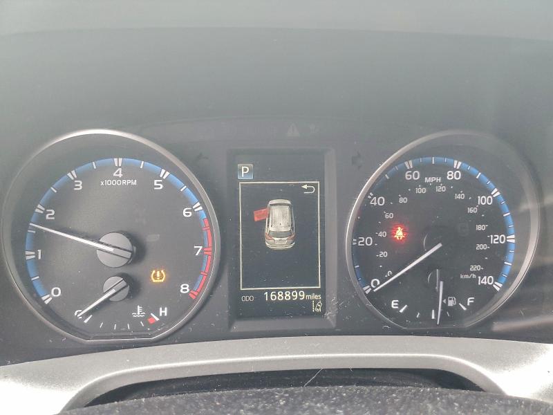 Фото 9 - TOYOTA RAV4