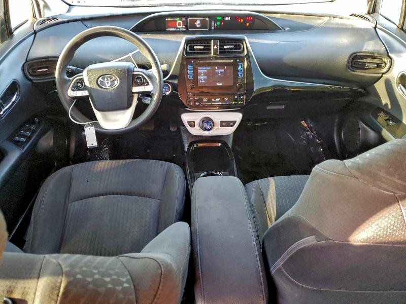 Фото 8 - TOYOTA PRIUS