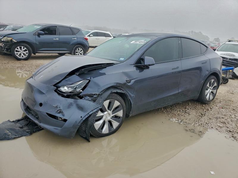 Фото 1 - TESLA MODEL Y