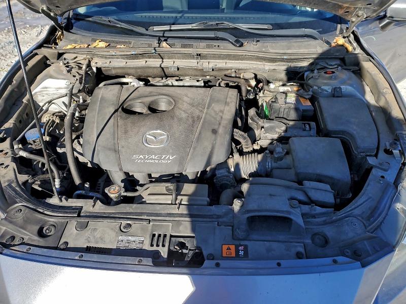 Фото 11 - MAZDA 3