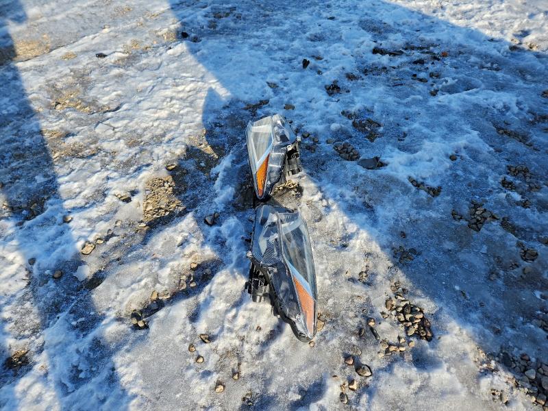 Фото 13 - TOYOTA RAV4