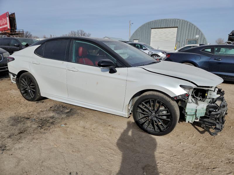 Фото 4 - TOYOTA CAMRY