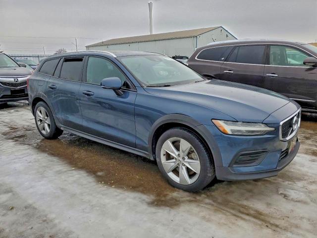 Фото 4 - VOLVO V60