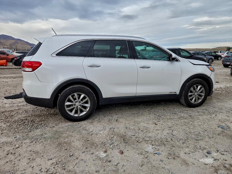 Фото 3 - KIA SORENTO