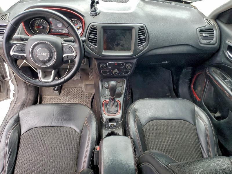 Фото 8 - JEEP COMPASS