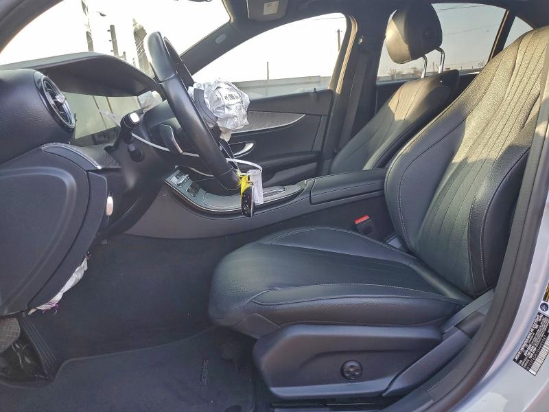 Фото 7 - MERCEDES-BENZ E-CLASS