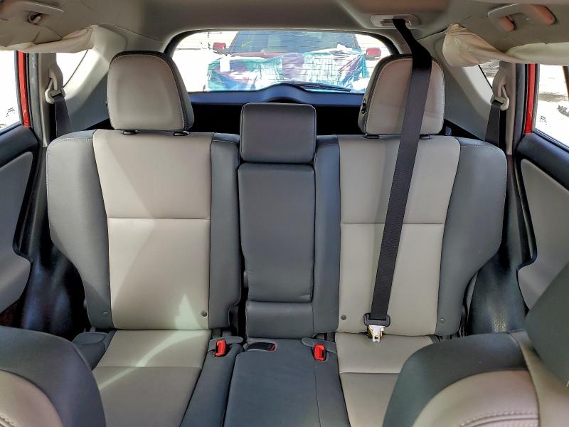 Фото 10 - TOYOTA RAV4