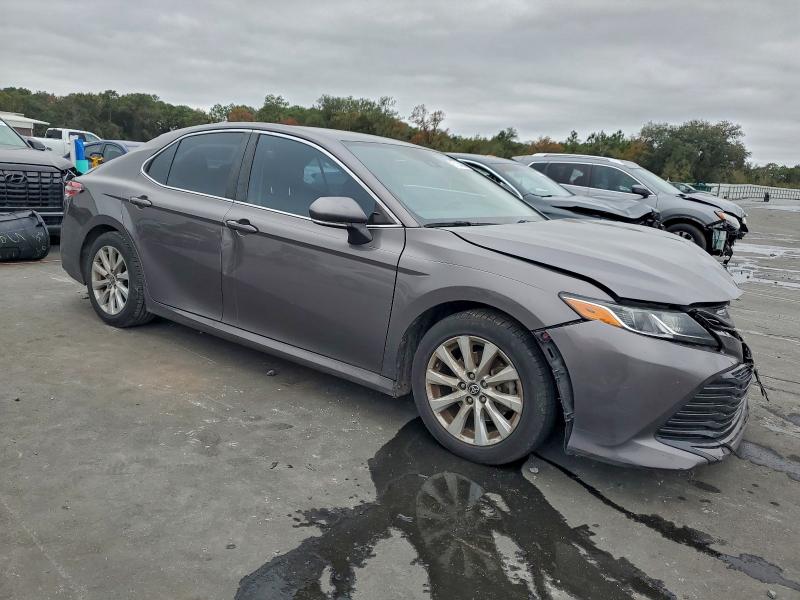 Фото 4 - TOYOTA CAMRY