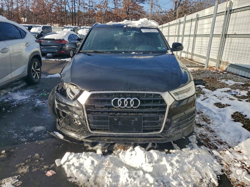 Фото 5 - AUDI Q3