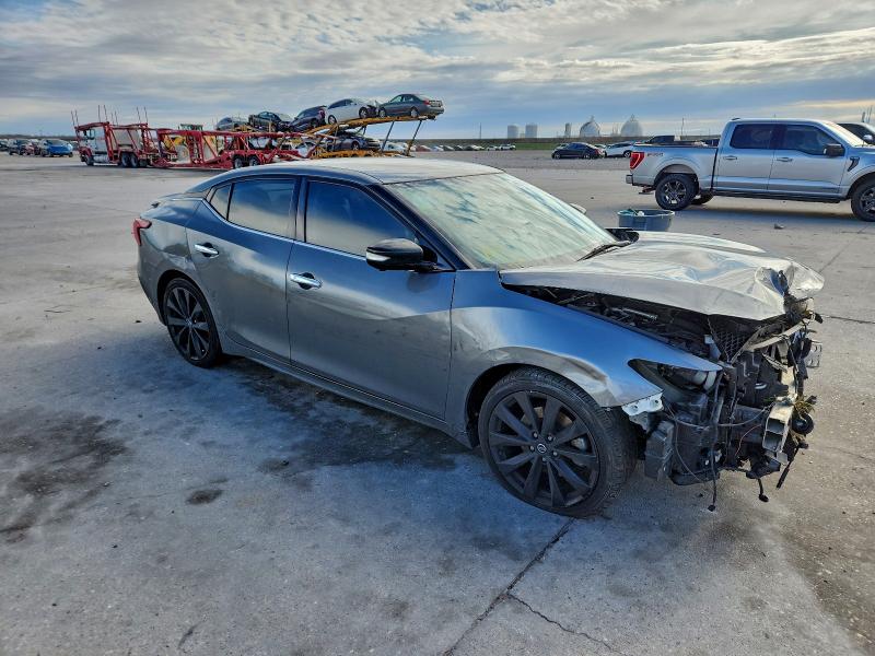 Фото 4 - NISSAN MAXIMA