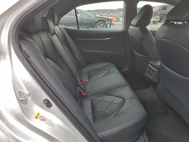 Фото 10 - TOYOTA CAMRY