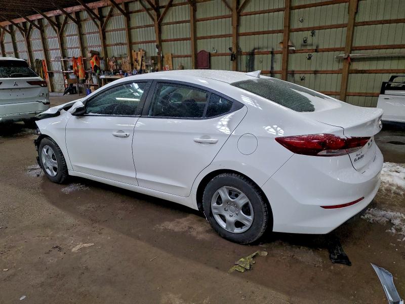 Фото 2 - HYUNDAI ELANTRA