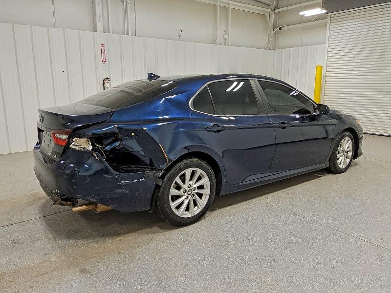 Фото 3 - TOYOTA CAMRY