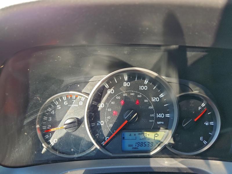 Фото 9 - TOYOTA RAV4